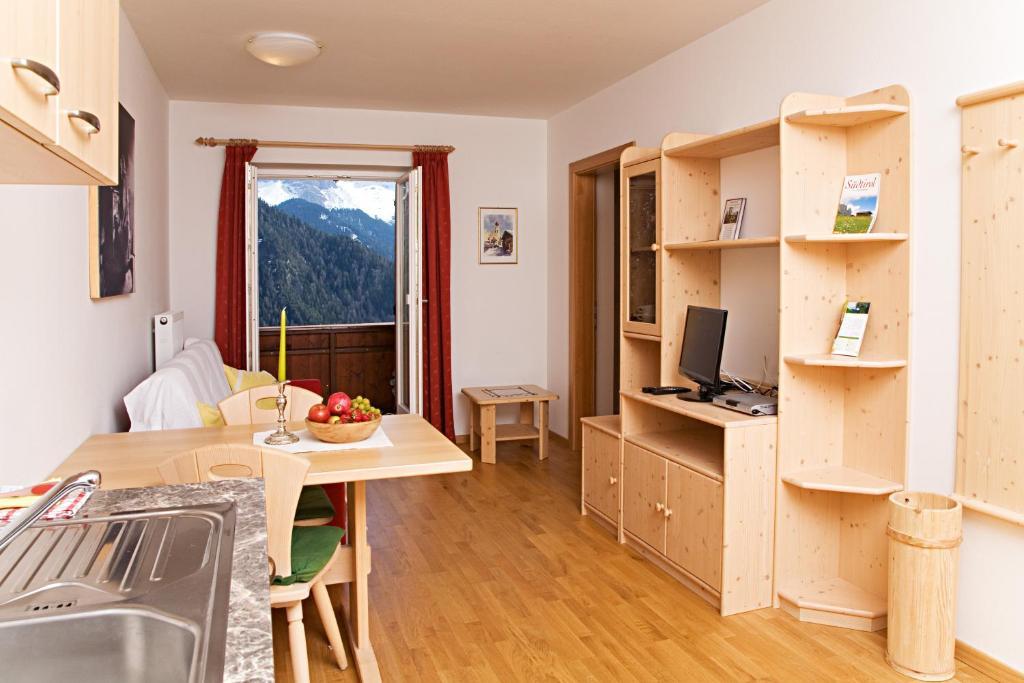 Panoramic Residence Schopplhof Funes  Bilik gambar